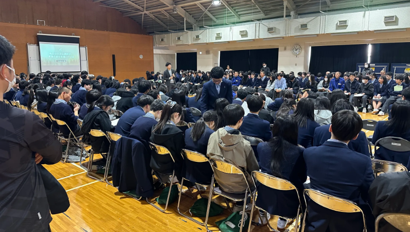 神戸市立須磨翔風高等学校の探究授業にて弊社の泉と吉川が登壇しました